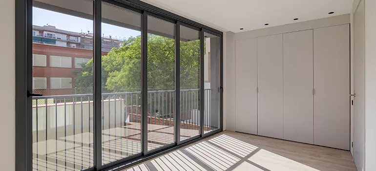 Aluminum Glazed Window Installation in St. Petersburg, FL