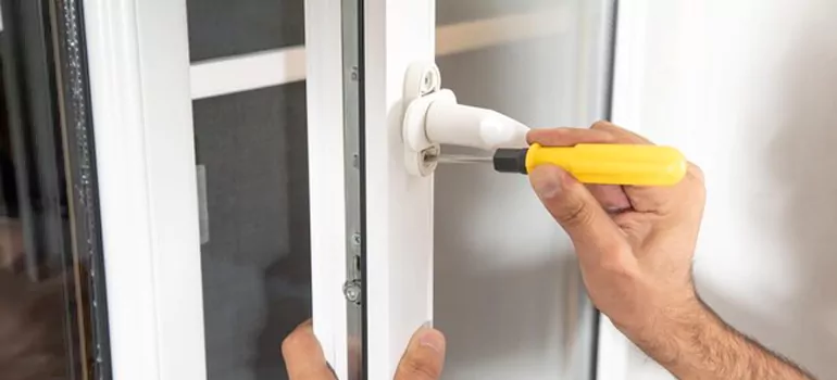 Casement Window Handle Replacement in St. Petersburg, FL