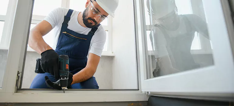 Replace Broken Window Pane in St. Petersburg, FL