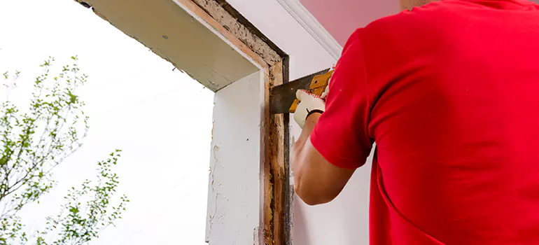 Residential Accordion Door Repair in St. Petersburg, FL