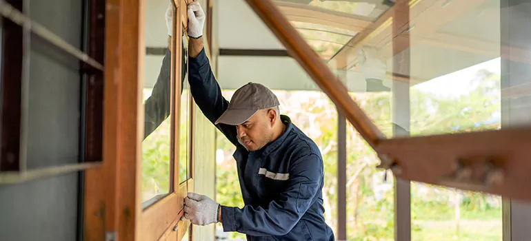 Double Hung Vinyl Window Sash Replacement in St. Petersburg, FL
